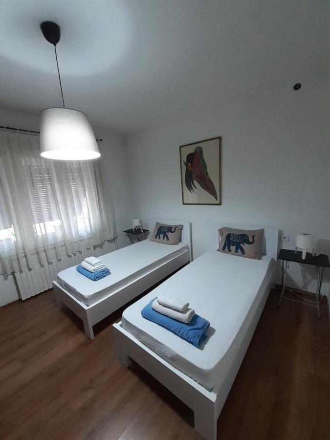 Double M City Center Apartments Skopje Ngoại thất bức ảnh